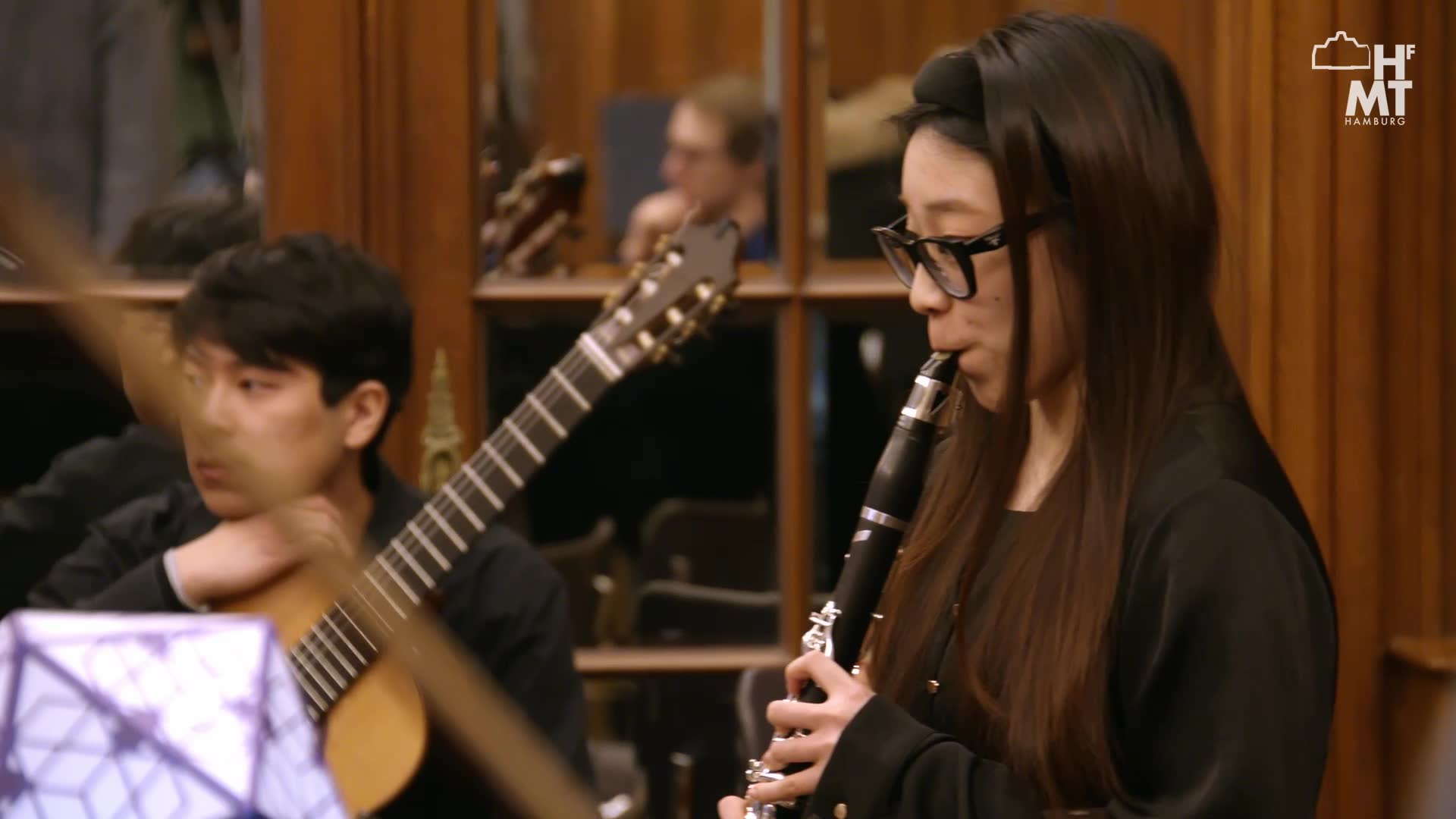 Miniaturansicht - Rehearsal of REFRACTIONS - STEGREIF - the improvising symphony orchestra